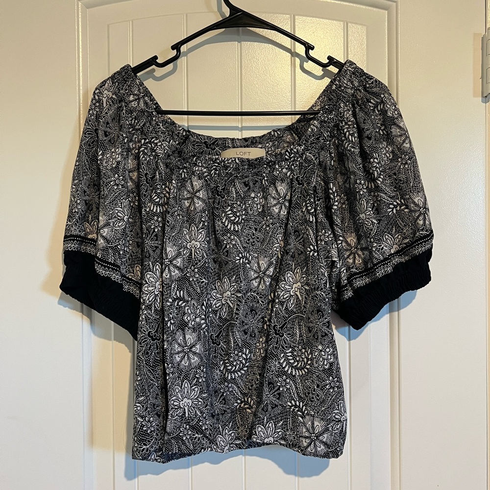 LOFT Monochrome Floral Blouse